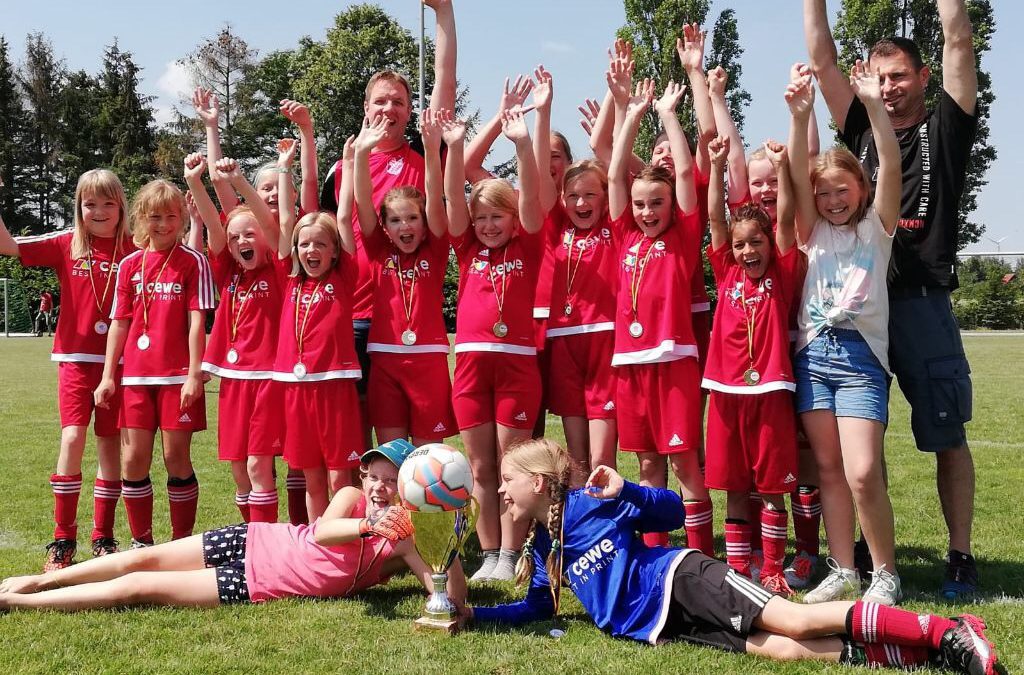 E-Juniorinnen holen sich das Double!
